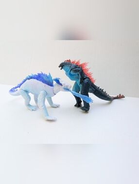 Godzilla X Kong Shimo Frost Bite figure